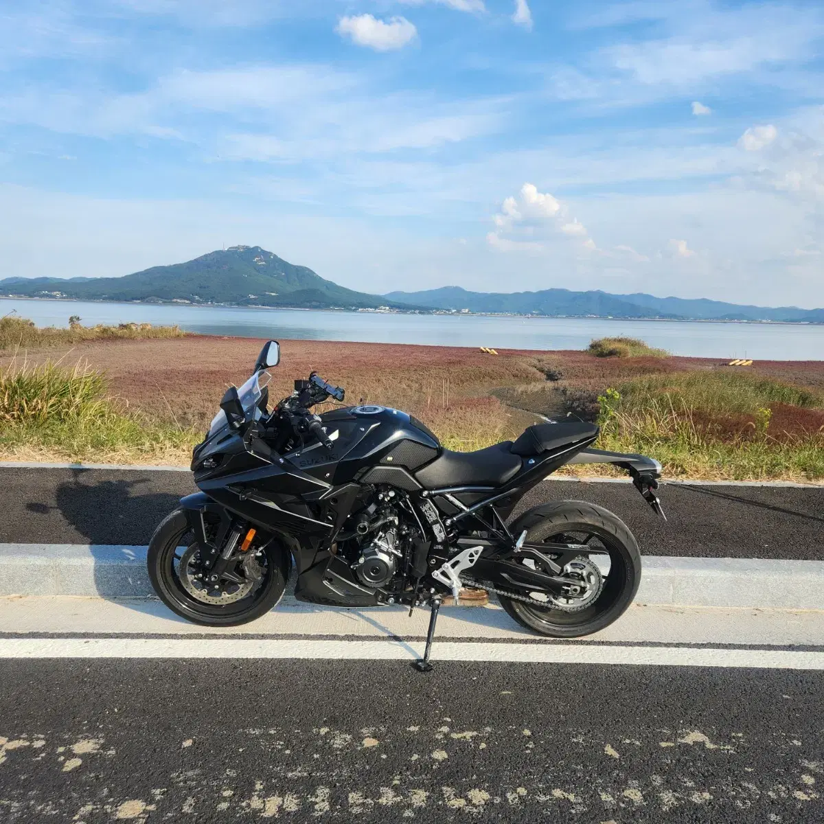 스즈키 GSX8R 판매합니다